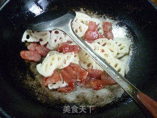 腊肠炒莲藕的做法步骤：7