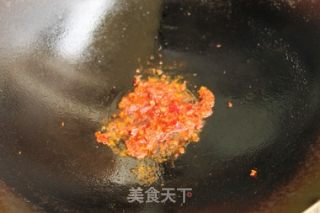 香辣田螺的做法步骤：2