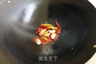 香辣田螺的做法步骤：3