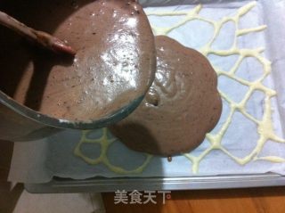 长颈鹿纹蛋糕卷的做法步骤：11