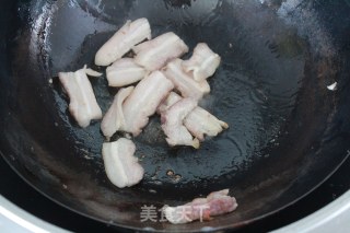 简单版回锅肉的做法步骤：2