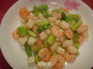 芦笋山药丁炒虾仁的做法步骤：9
