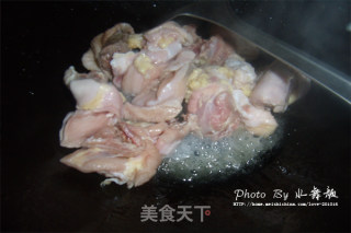 大盘鸡的做法步骤：2