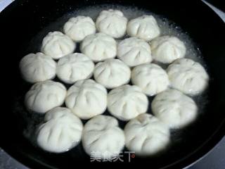 鲜肉生煎包的做法步骤：11