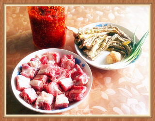 27的烹饪日记——小脆笋烧排骨（正宗宜宾味道）的做法步骤：1