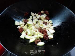 腊肠炒瓠瓜的做法步骤：5