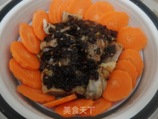 蒜蓉豆豉五香蒸腊鸭的做法步骤：6