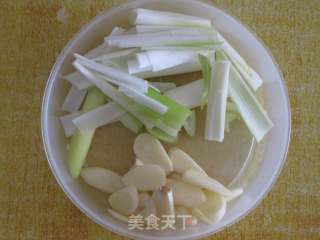 香煎黄花鱼的做法步骤：2