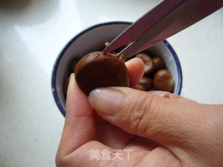 高压锅版炒栗子的做法步骤：3