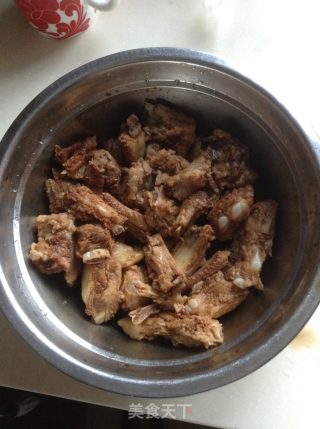 糖醋排骨的做法步骤：2
