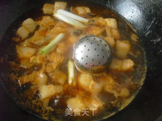 红烧肉炖土豆的做法步骤：7