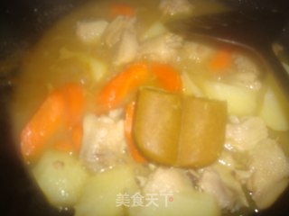 咖喱土豆胡萝卜翅中的做法步骤：6