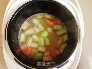【丝瓜海鲜靓汤】---私房第一靓汤分享的做法步骤：11