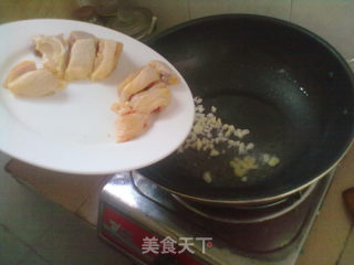干香菇炒鸡肉的做法步骤：8