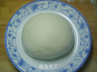 水煎饺的做法步骤：1
