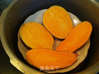 芝士焗蕃薯的做法步骤：1