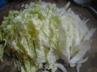 白菜炖豆腐的做法步骤：2