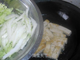 白菜炖豆腐的做法步骤：5