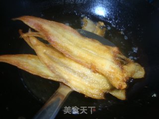 酥炸鳎米鱼的做法步骤：6