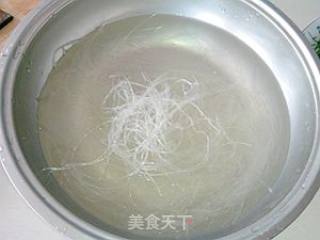 杂蔬肉末炒粉丝的做法步骤：1