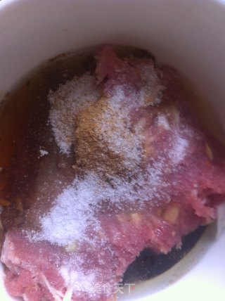 【香菇猪肉水饺】好吃又有营养的做法步骤：6