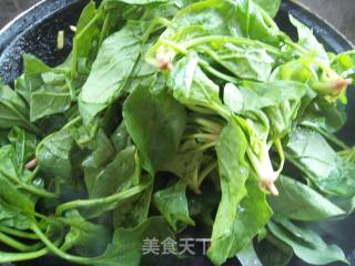 菠菜炒豆皮的做法步骤：6