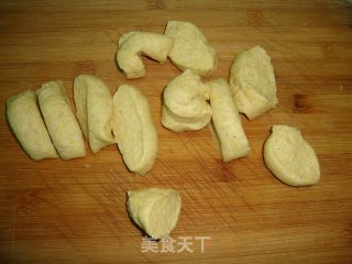 【玉米面窝窝头】----给餐桌添加一道粗粮食品的做法步骤：3