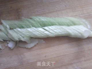 麻辣芹菜==超简单的做法步骤：2