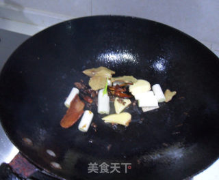 萝卜炖牛腩的做法步骤：4