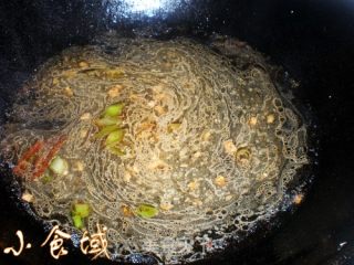 最妈妈的味道--垮炖平鱼的做法步骤：2