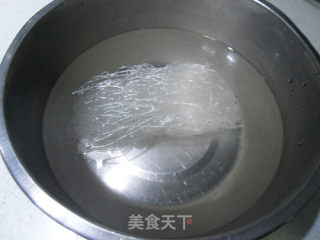 蒜蓉粉丝蒸娃娃菜的做法步骤：1