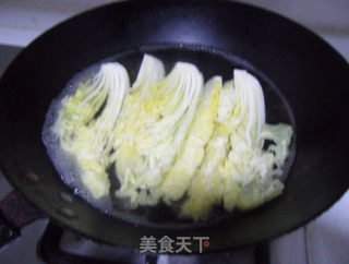 蒜蓉粉丝蒸娃娃菜的做法步骤：2