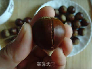 街头人气小吃家中做【糖炒栗子】的做法步骤：2