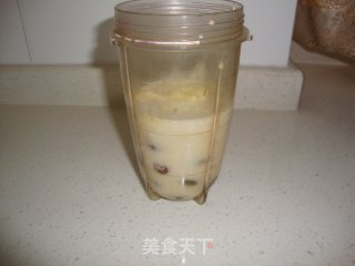 葡萄奶昔的做法步骤：2