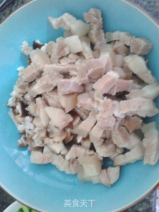 台湾卤肉饭的做法步骤：1