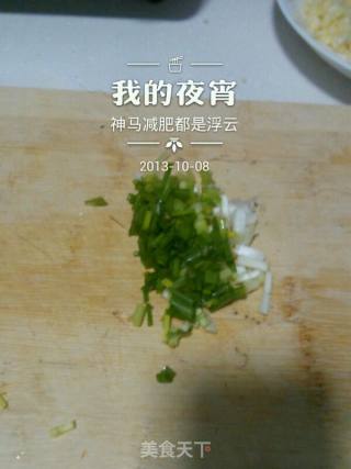 排骨萝卜汤的做法步骤：2