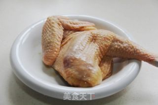 清蒸鸡的做法步骤：1