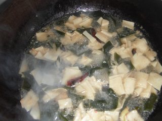豆皮海带汤的做法步骤：5