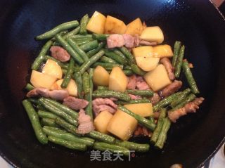豆角土豆炖肉的做法步骤：7