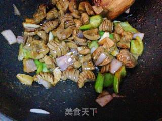 【酱爆腰花】---第一次做腰花的做法步骤：8