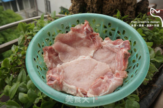 波罗蒂豆香煎猪排的做法步骤：2