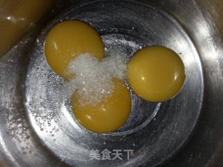 戚风小蛋糕的做法步骤：6