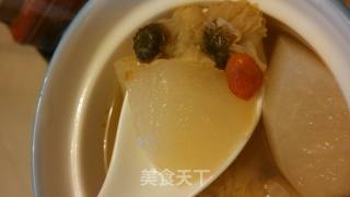 冰糖菊花炖雪梨的做法步骤：6