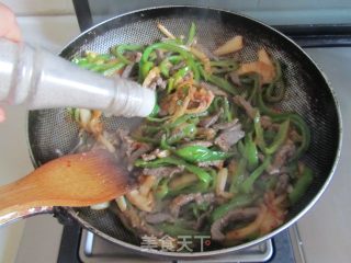 泡菜青椒牛肉丝的做法步骤：9