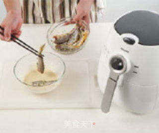 面拖小黄鱼的做法步骤：2