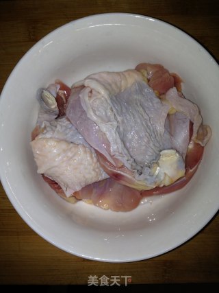 照烧鸡腿饭的做法步骤：1