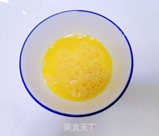 【太极牛奶炖蛋】---阴阳生两仪，两仪生四象的做法步骤：2