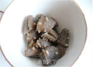 家宴必备豪华版红烧肉——海参红烧肉的做法步骤：1