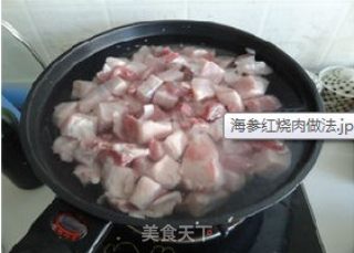 家宴必备豪华版红烧肉——海参红烧肉的做法步骤：2