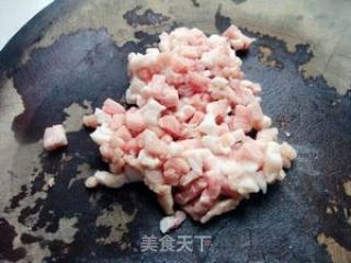 剁椒肉末蒸茄子的做法步骤：1